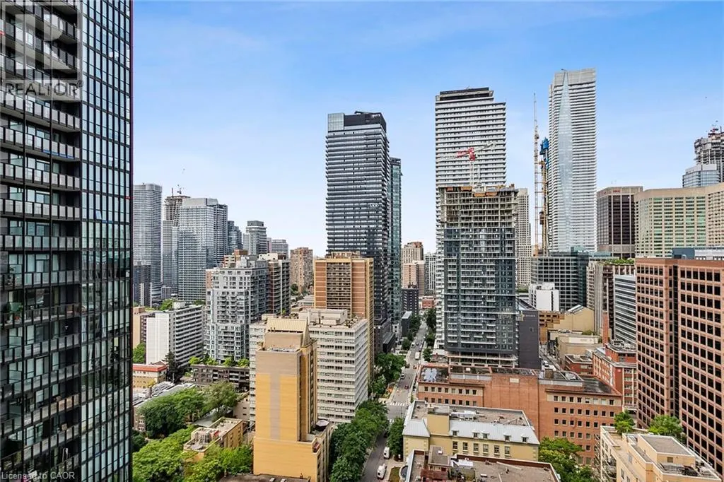 110 CHARLES Street E Unit# 2604, #2604