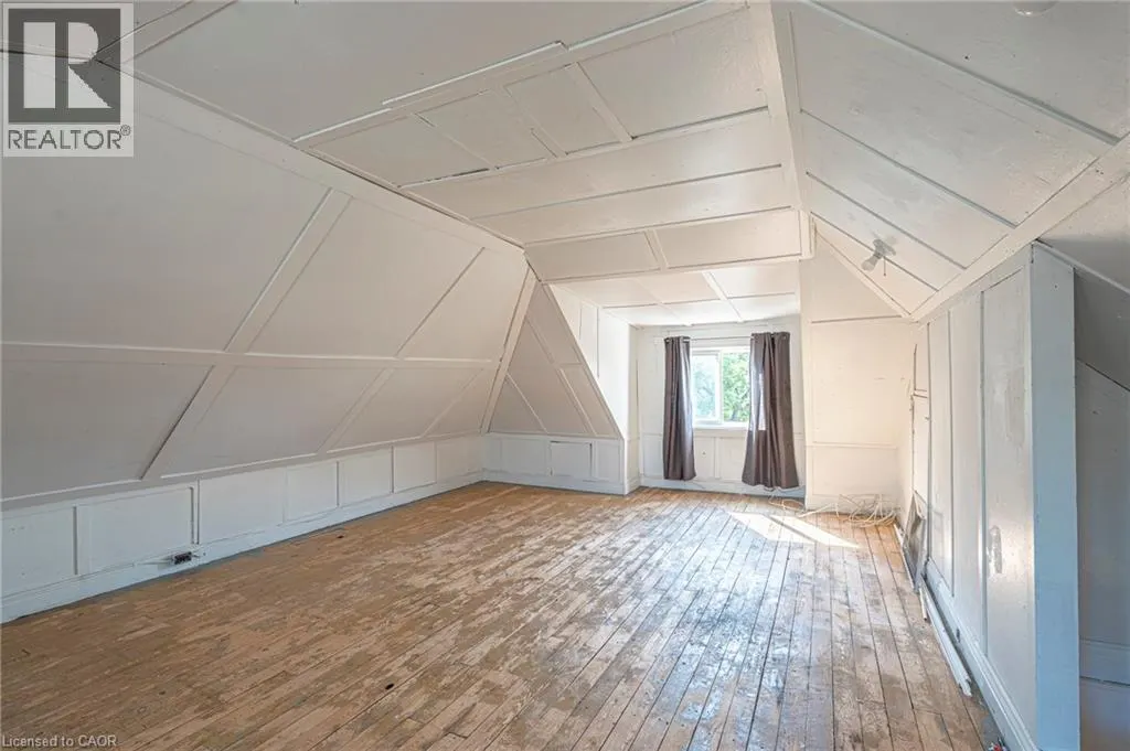 36 SPADINA Avenue
