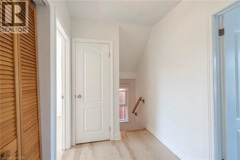 36 SPADINA Avenue