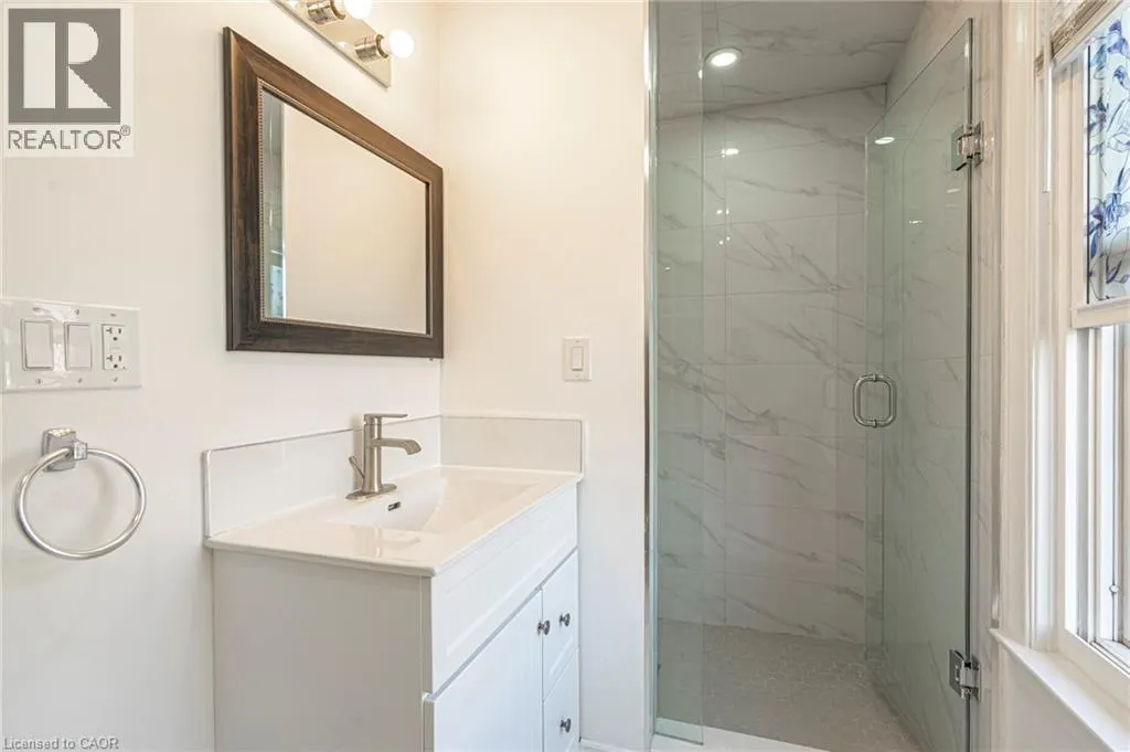 36 SPADINA Avenue