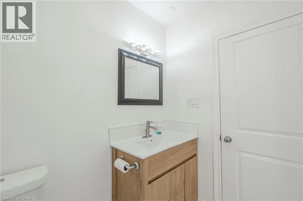 36 SPADINA Avenue