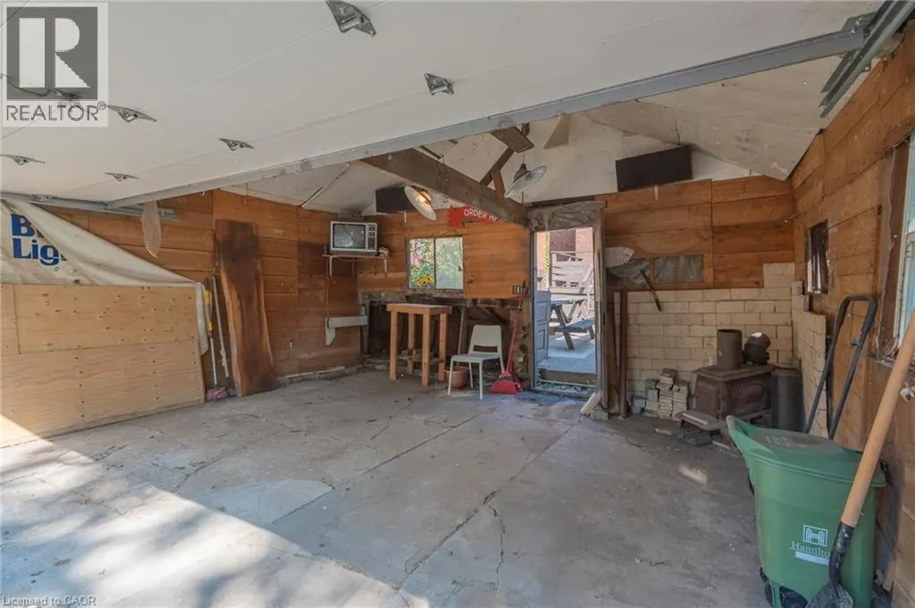 36 SPADINA Avenue