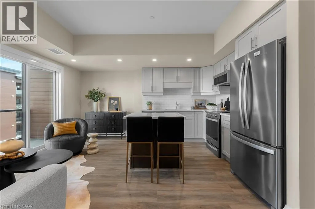 118 SUMMERSIDES Boulevard Unit# 314, #314