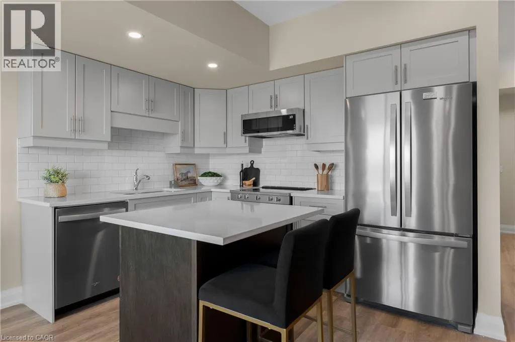 118 SUMMERSIDES Boulevard Unit# 314, #314