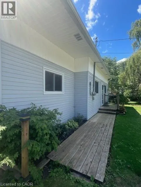 10567 MAPLEWOOD Drive
