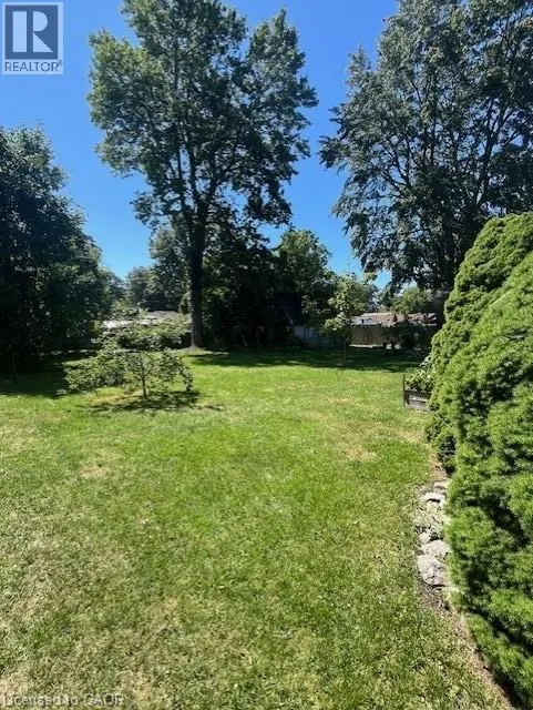 10567 MAPLEWOOD Drive