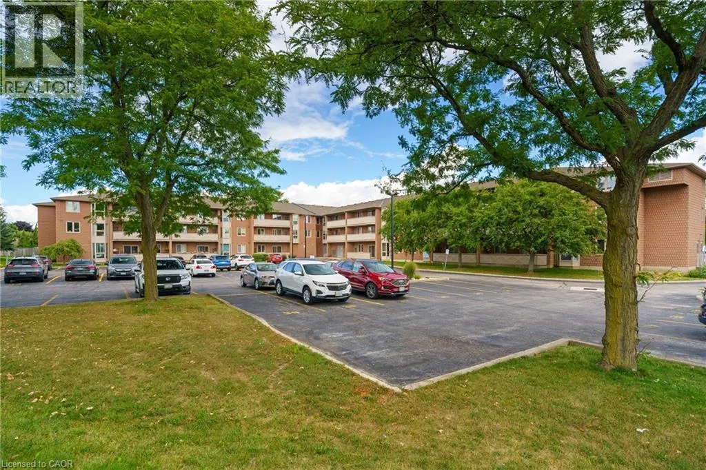 416 LIMERIDGE Road Unit# 213, #213