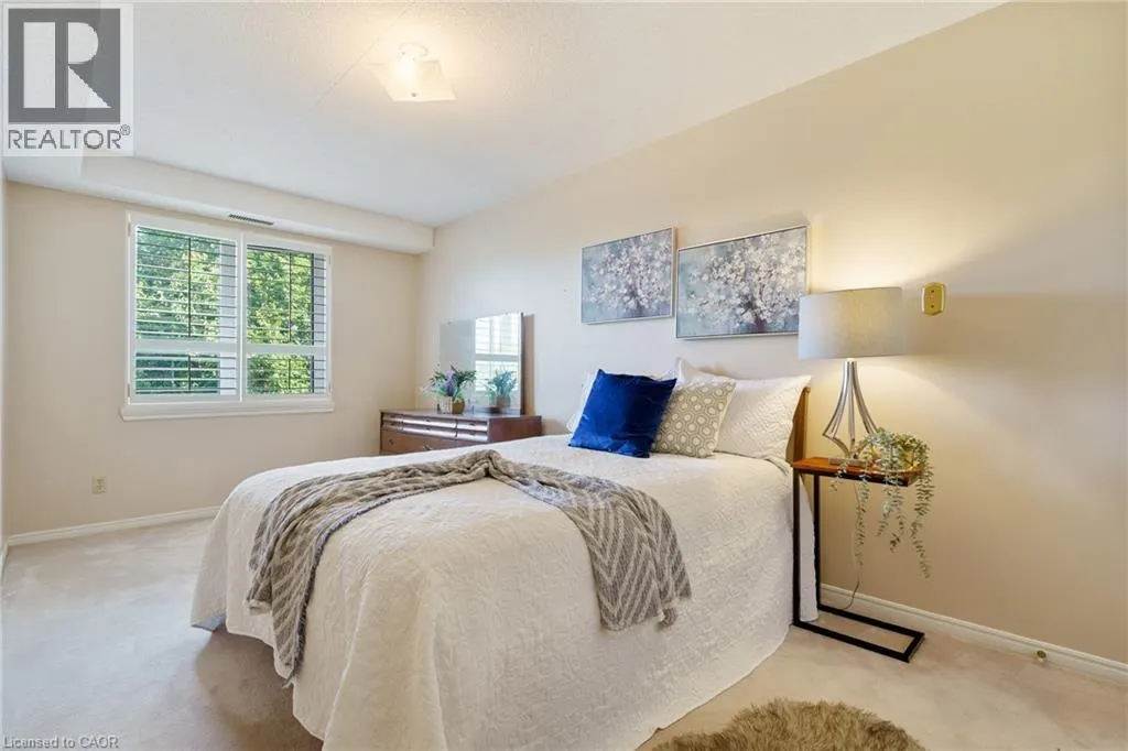 416 LIMERIDGE Road Unit# 213, #213