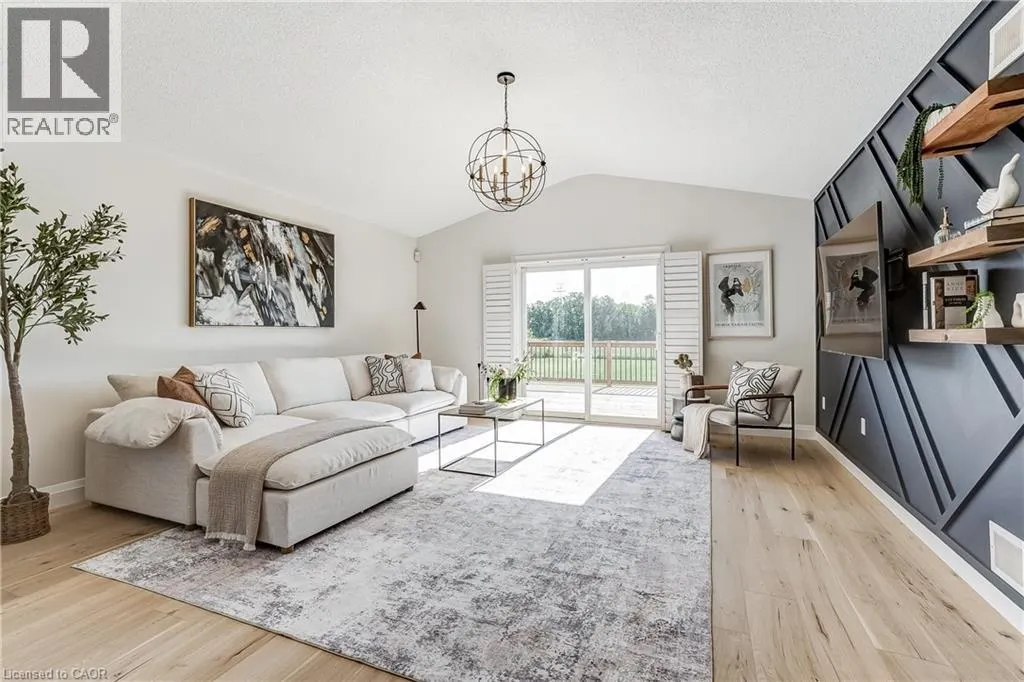 3015 SOUTH GRIMSBY 18 Road