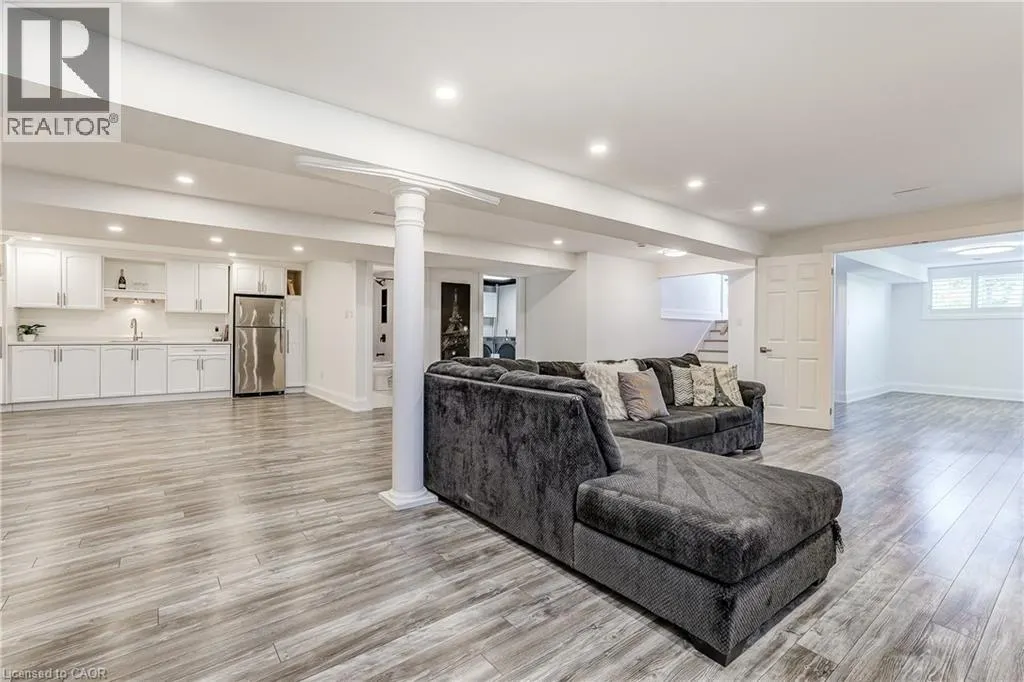 3015 SOUTH GRIMSBY 18 Road