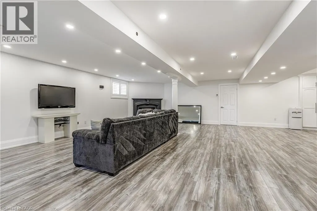 3015 SOUTH GRIMSBY 18 Road