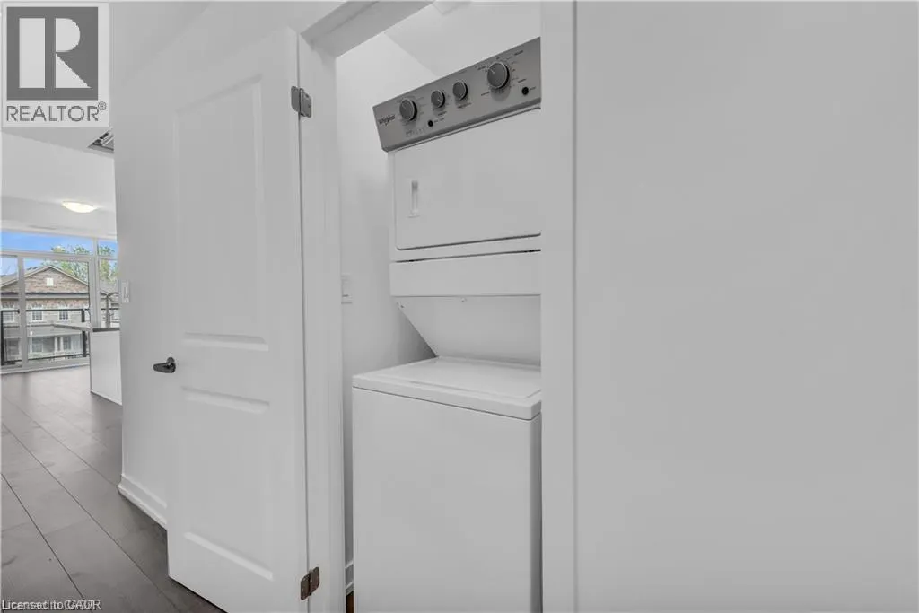 470 DUNDAS Street E Unit# 220, #220