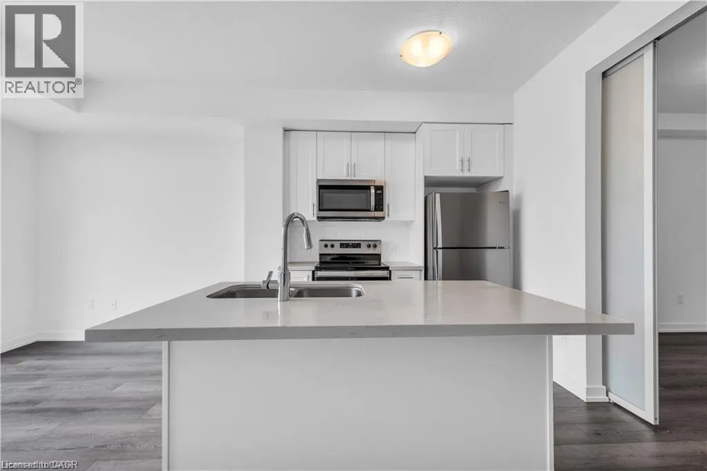 470 DUNDAS Street E Unit# 220, #220