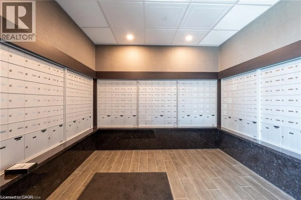 470 DUNDAS Street E Unit# 220, #220