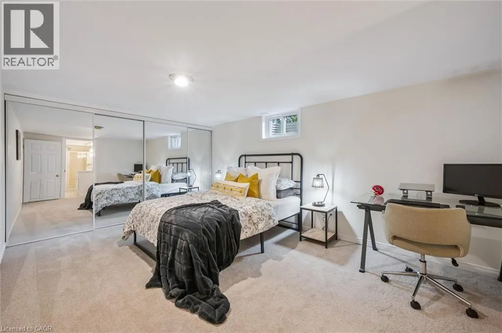 120 RIVERBANK Drive