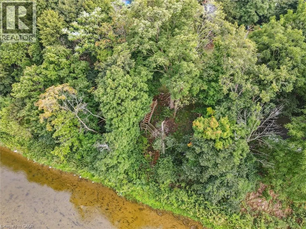 120 RIVERBANK Drive