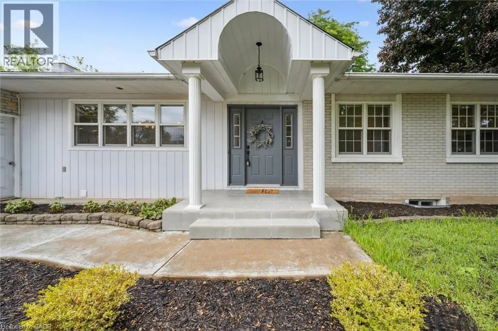120 RIVERBANK Drive