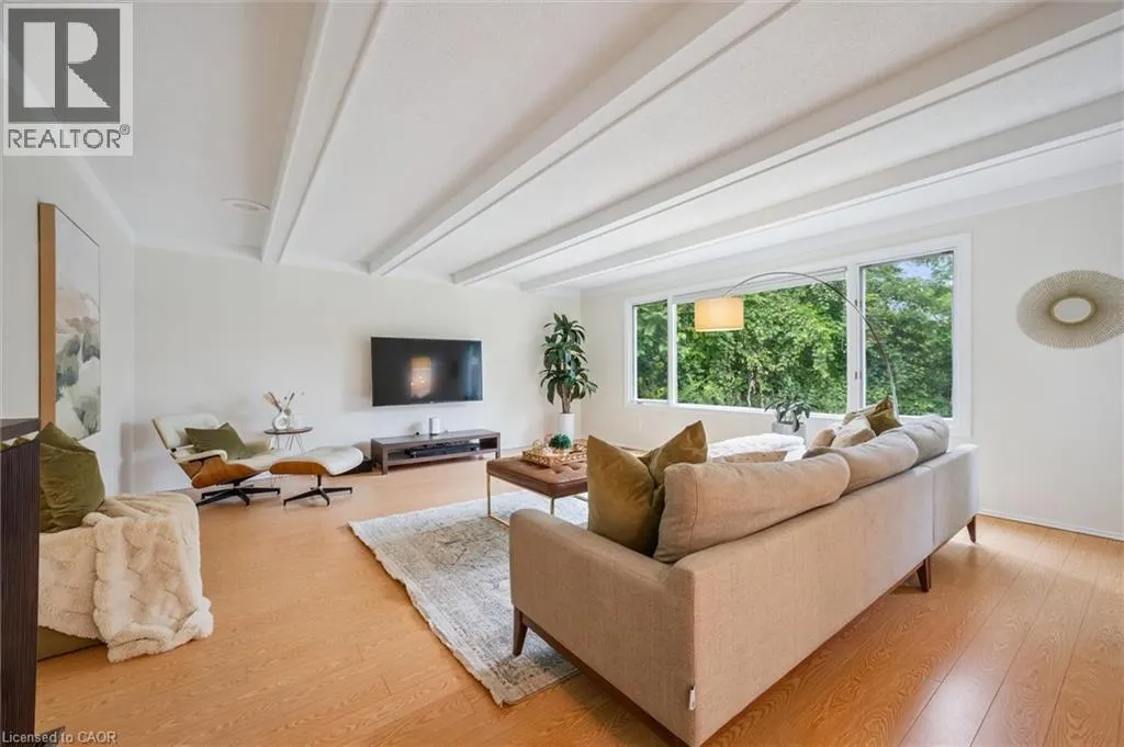 120 RIVERBANK Drive