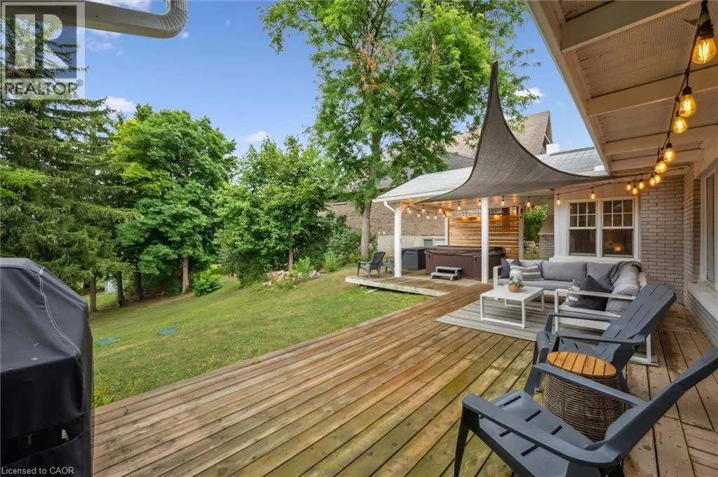 120 RIVERBANK Drive