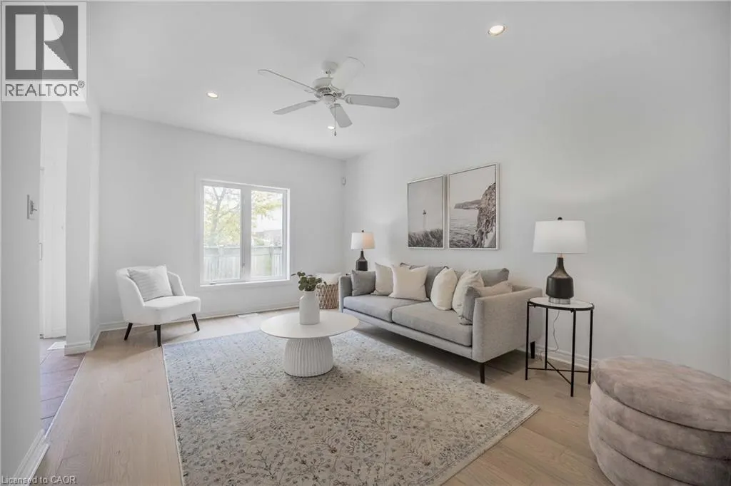 5228 GARLAND Crescent