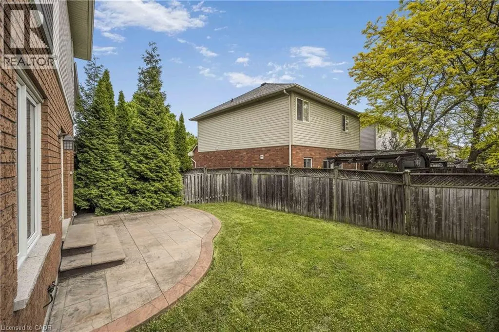 5228 GARLAND Crescent