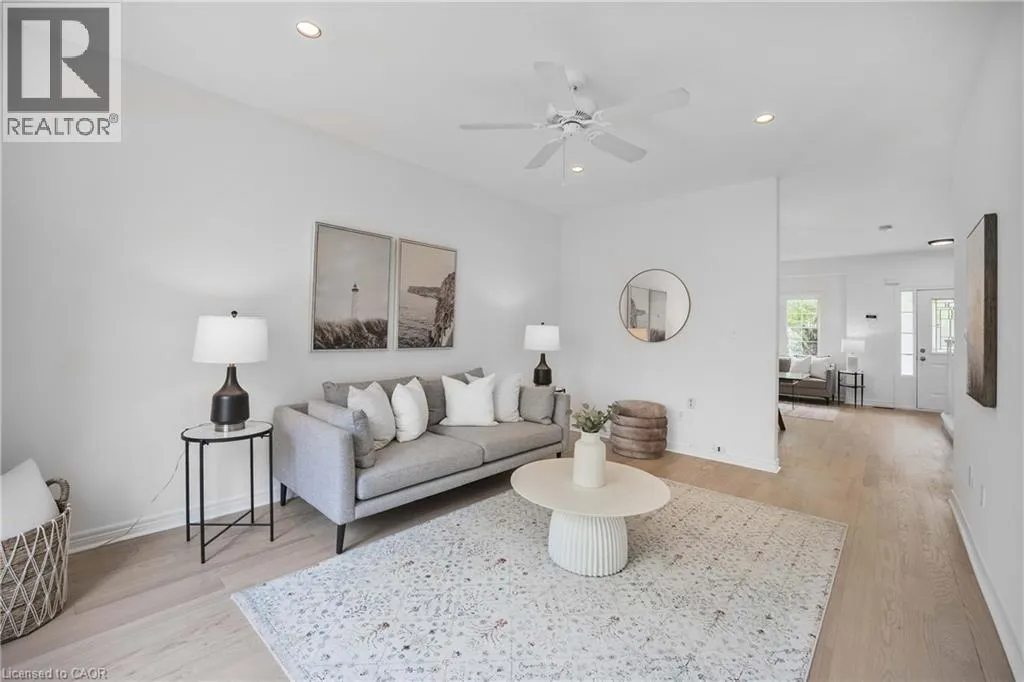 5228 GARLAND Crescent