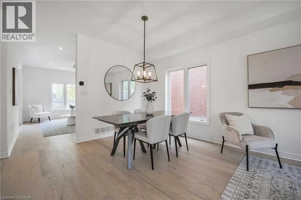 5228 GARLAND Crescent