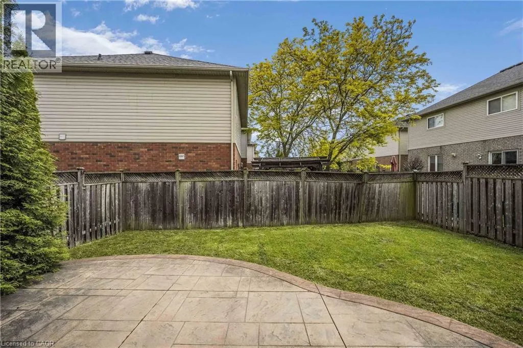 5228 GARLAND Crescent