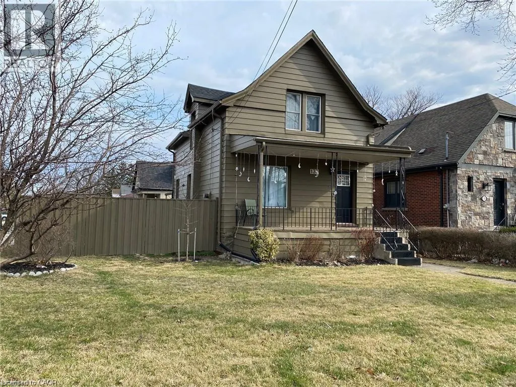 133 FENNELL Avenue E Unit# LOWER, #LOWER