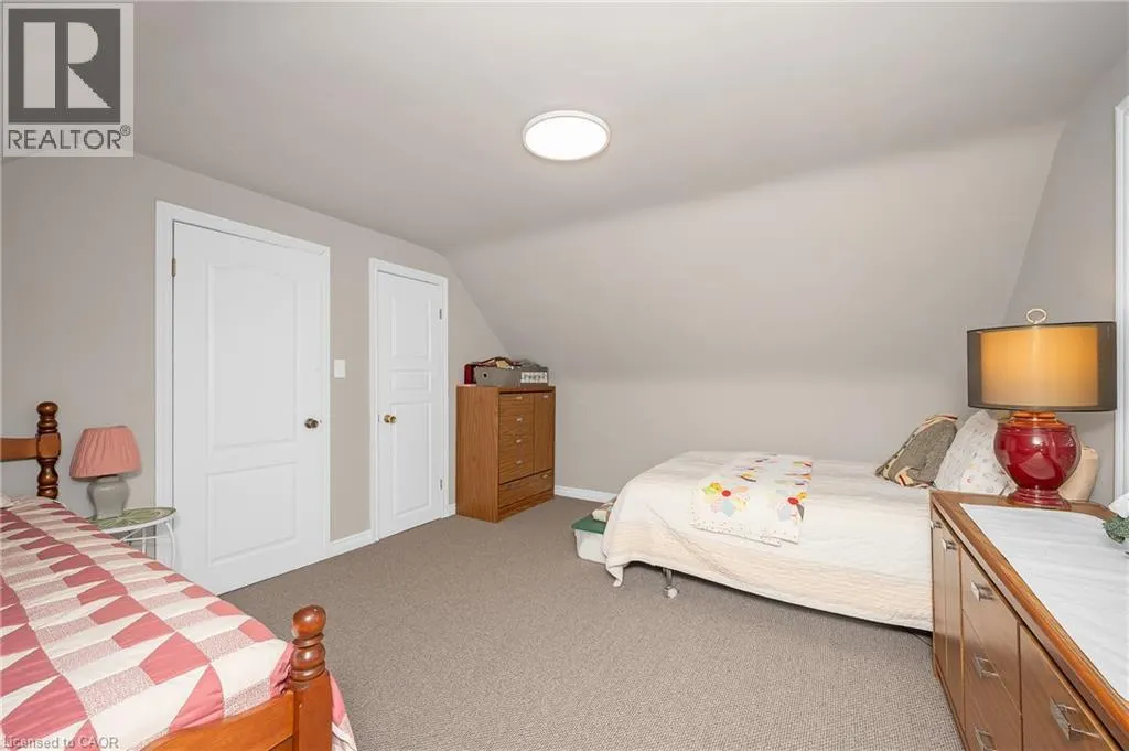 2 CHERRY Avenue