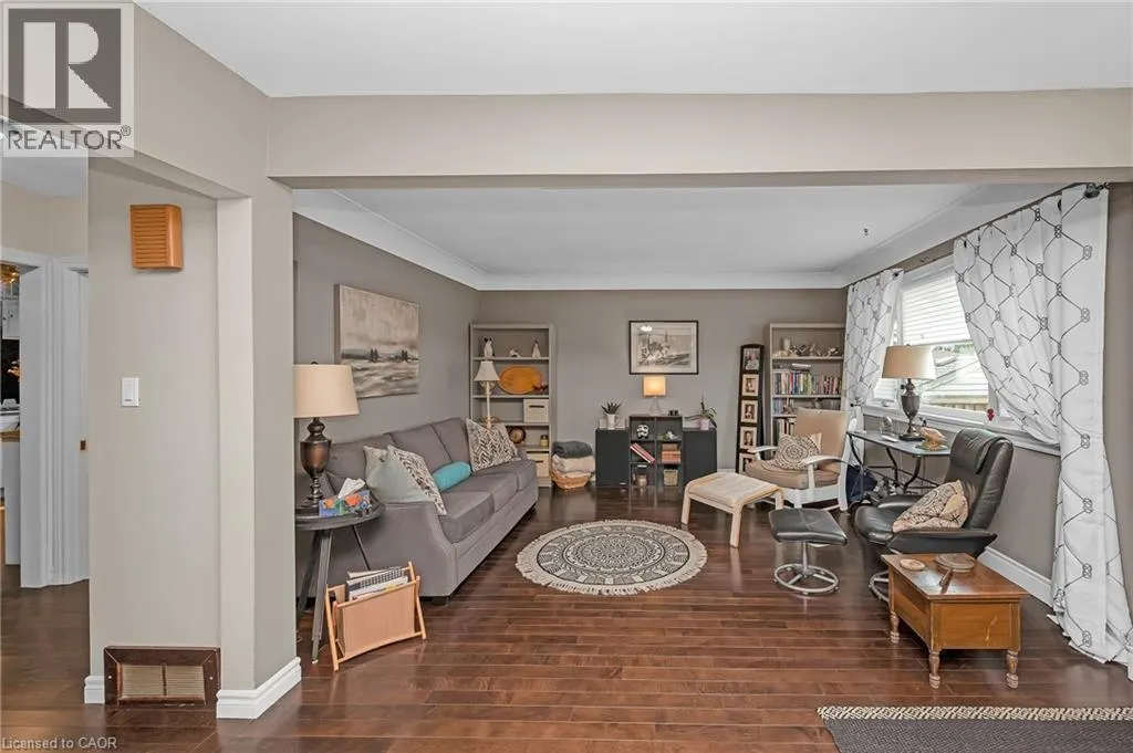 2 CHERRY Avenue