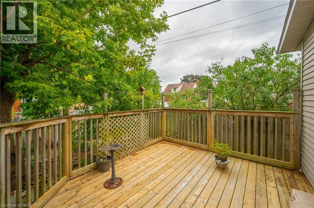 2 CHERRY Avenue
