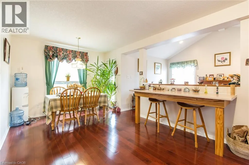 327 HAVENDALE Crescent