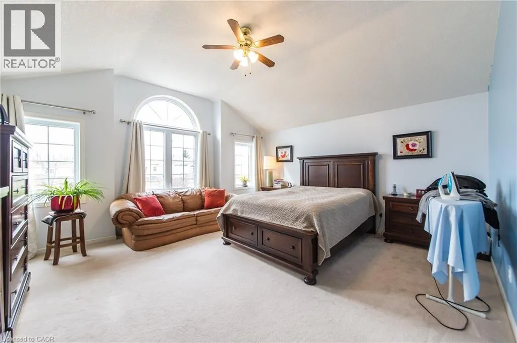 327 HAVENDALE Crescent