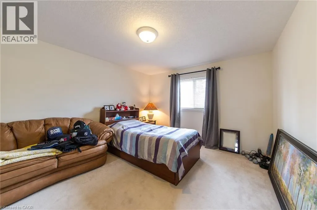 327 HAVENDALE Crescent