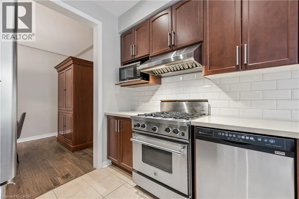 28 DOON MILLS Drive Unit# 9, #9