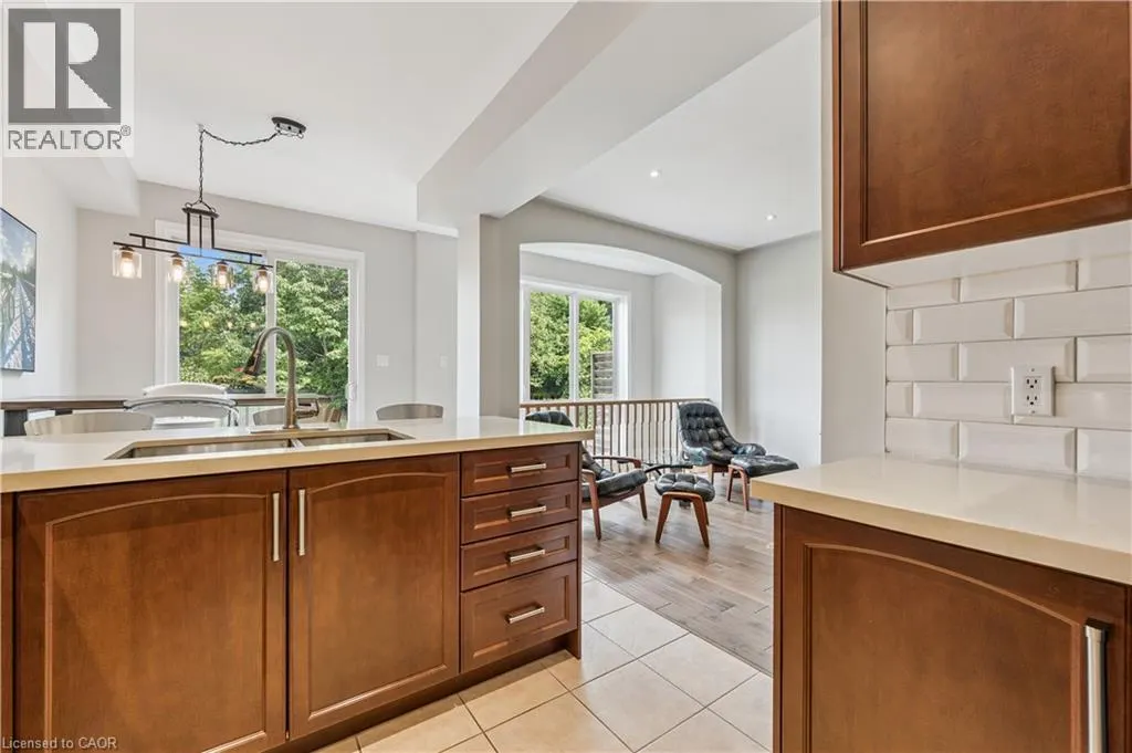 28 DOON MILLS Drive Unit# 9, #9