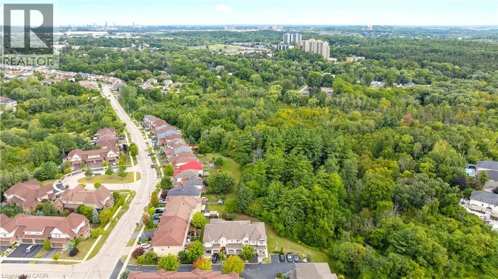 28 DOON MILLS Drive Unit# 9, #9