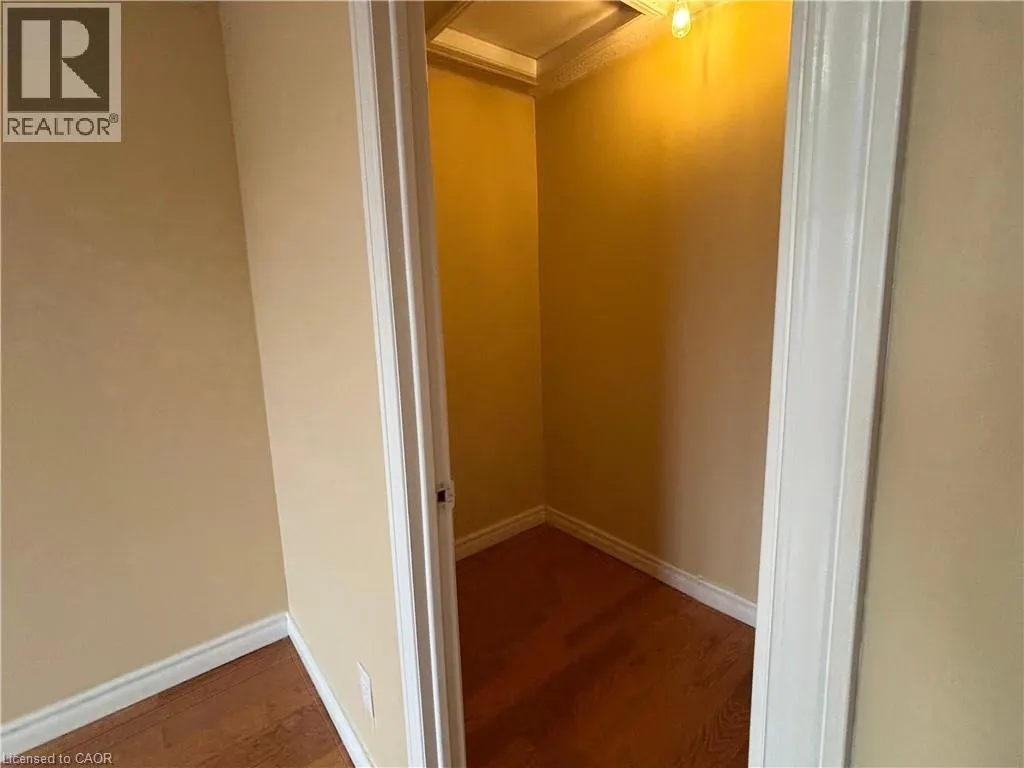 487 BEECHWOOD Drive Unit# 4, #4