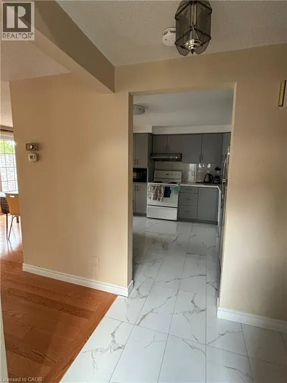 487 BEECHWOOD Drive Unit# 4, #4