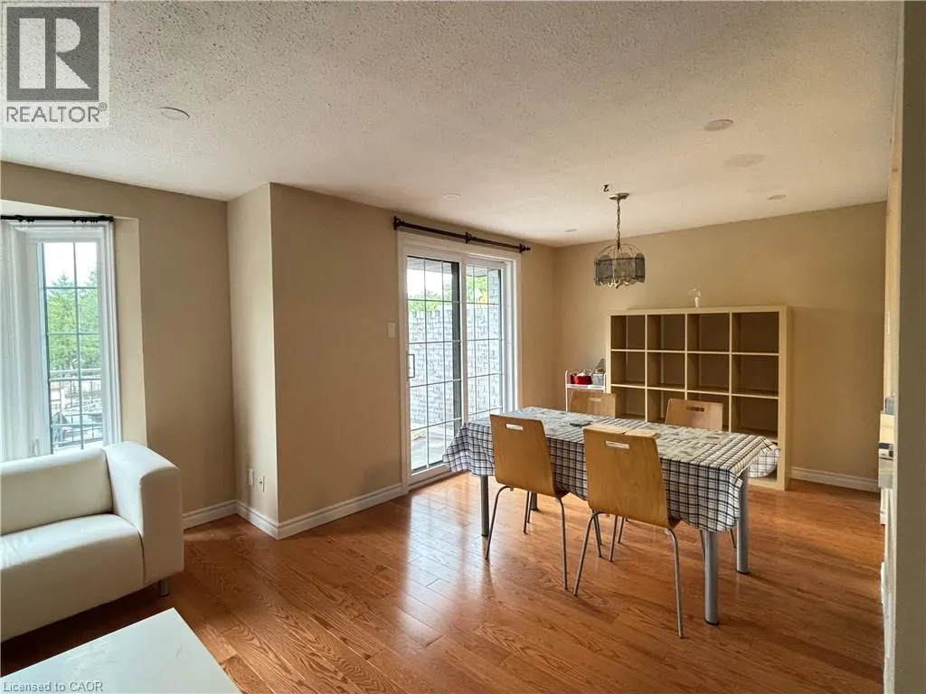 487 BEECHWOOD Drive Unit# 4, #4