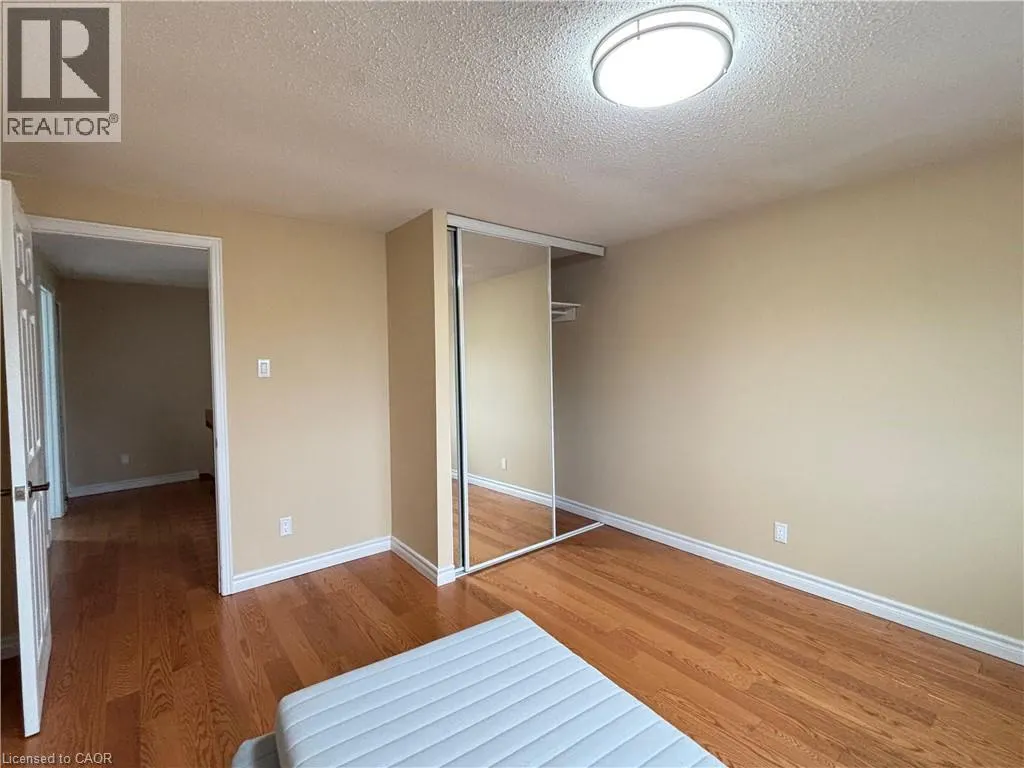 487 BEECHWOOD Drive Unit# 4, #4
