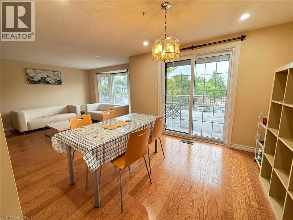 487 BEECHWOOD Drive Unit# 4, #4