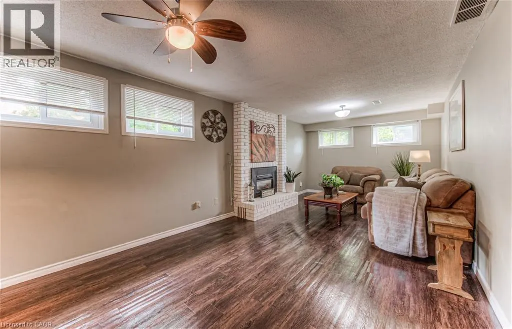 176A COGHILL Place Unit# A, #A