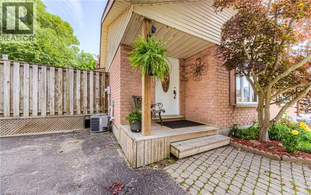176A COGHILL Place Unit# A, #A