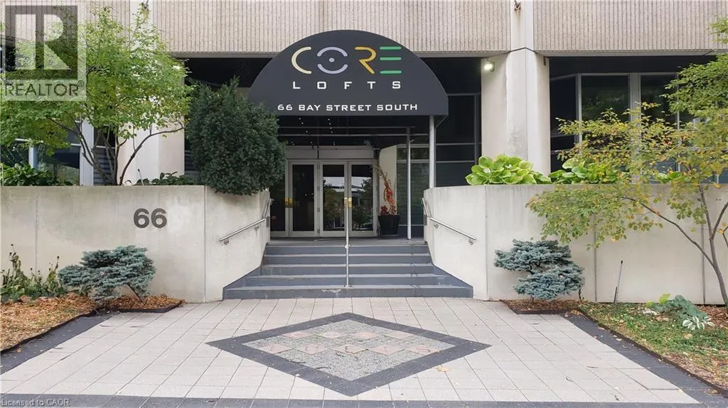 66 BAY Street S Unit# PH4, #PH4