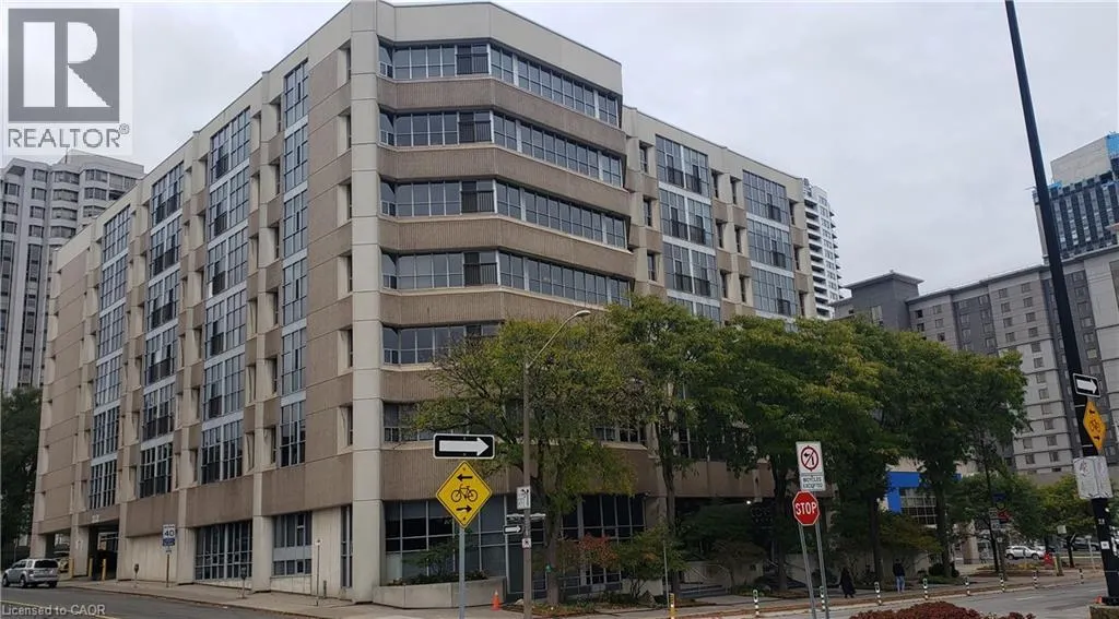66 BAY Street S Unit# PH4, #PH4
