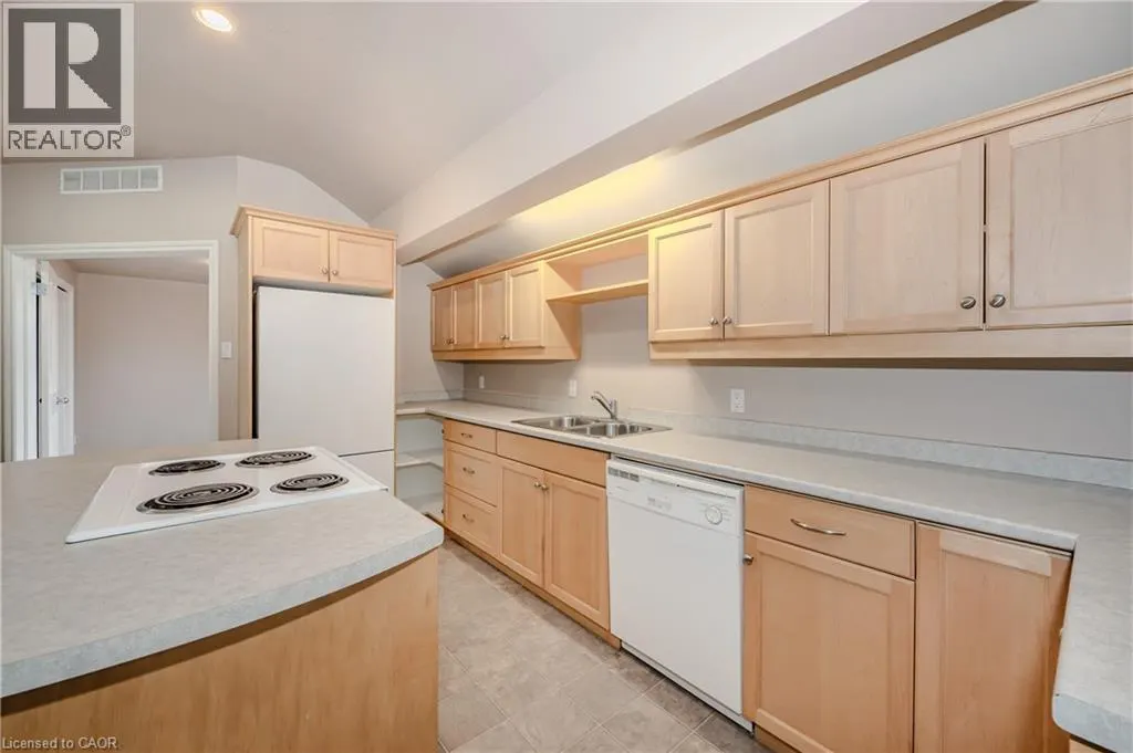 7 FRONT Street Unit# 5, #5