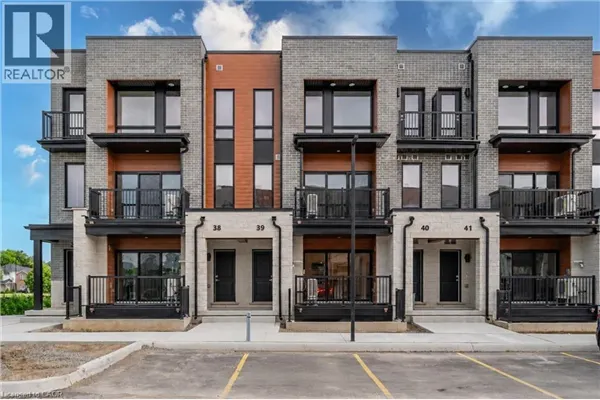 525 ERINBROOK Drive Unit# B039