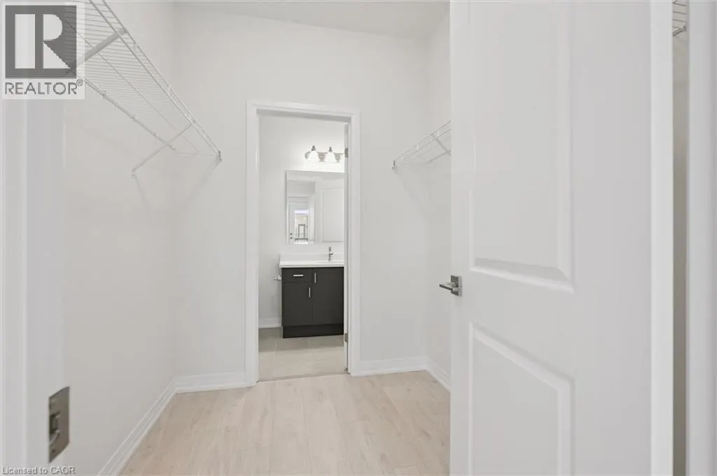 525 ERINBROOK Drive Unit# B039 #B039